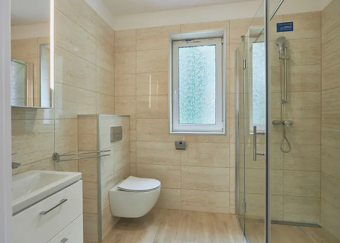 - Sienkiewicza 23 Świnoujście