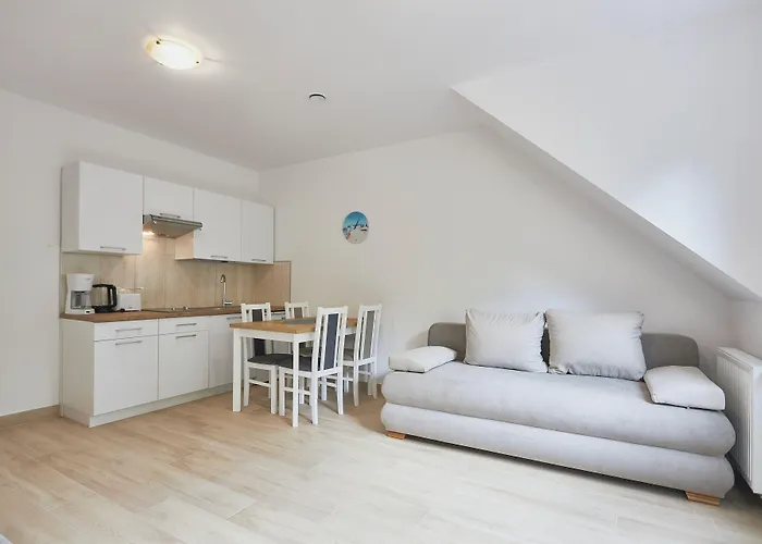 - Sienkiewicza 23 Świnoujście