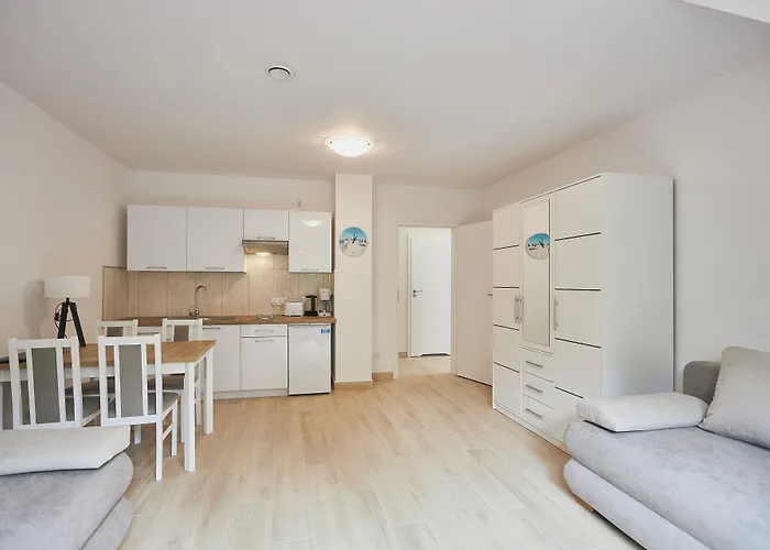 - Sienkiewicza 23 Świnoujście